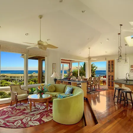Ocean View, Beautiful Sunrise, Private Pool, Walk To Beaches